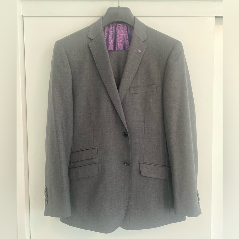Men’s English Laundry Suit Set 42R -35W